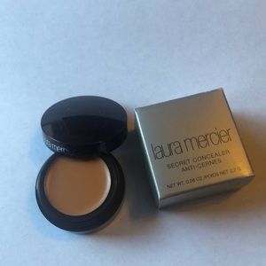 Laura Mercier #4 Secret Concealer
